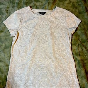 Simply Vera woman’s blouse size S.